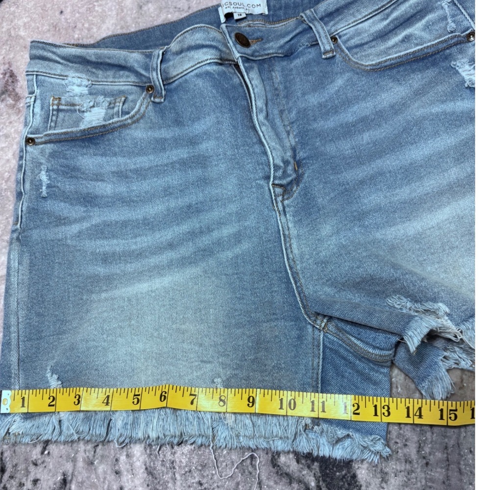 Chic Soul Denim Shorts Distressed Light Wash 16 Boho Western Summer Distressed - Picture 6 of 8